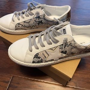 Vintage Havana Bianca Gold Snake Muti Star Sneakers (worn once) Like New